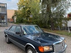 Blau Gebraucht 1984 Mercedes 260 SE Limousine | 2.999 €