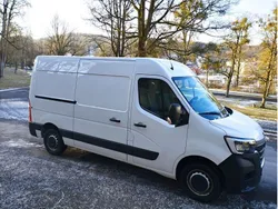 Mineral weiss Gebraucht 2021 Renault Master Basis Van | 25.550 € (Etwas zu teuer)