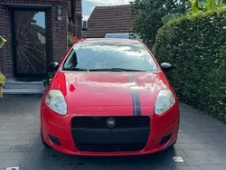 Rot Gebraucht 2009 Fiat Grande Punto Kleinwagen | 1.000 € (Guter Preis)