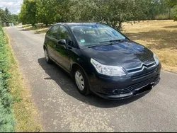 Schwarz Gebraucht 2007 Citroën C4 Limousine | 2.400 € (Etwas zu teuer)