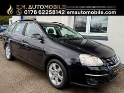Schwarz Gebraucht 2007 VW Golf V Comfortline Kombi | 7.990 €
