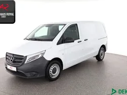 Weiss Gebraucht 2020 Mercedes Vito Van / Kleinbus | 24.880 € (Guter Preis)