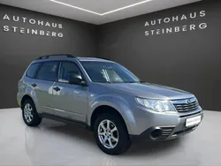Grau Gebraucht 2010 Subaru Forester Active SUV | 13.980 € (Teuer)