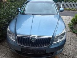 Blau Gebraucht 2010 Skoda Octavia Ambiente Kombi | 3.999 € (Superpreis)