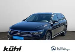Deep black perleffekt Gebraucht 2023 VW Passat GTE Kombi | 34.990 € (Fairer Preis)