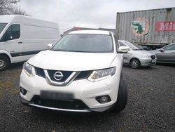 Weiß Gebraucht 2015 Nissan X-Trail SUV | 18.500 € (Teuer)