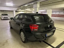 Schwarz Gebraucht 2011 BMW 120 Sport Line Kleinwagen | 8.900 € (Fairer Preis)