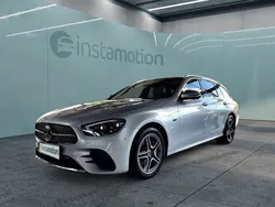 Silber Gebraucht 2020 Mercedes E300 AMG Kombi | 54.900 €