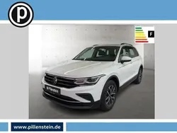 Pure white Gebraucht 2021 VW Tiguan Life SUV | 24.906 € (Fairer Preis)