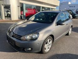 Grau Gebraucht 2010 VW Golf Team Limousine | 2.990 € (Fairer Preis)