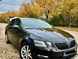 Schwarz Gebraucht 2019 Skoda Octavia Soleil Limousine | 19.500 € (Teuer)