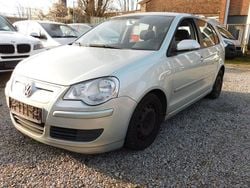 Silber Gebraucht 2009 VW Polo Limousine | 1.699 € (Guter Preis)