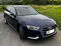 Blau Gebraucht 2021 Audi A4 Advanced Kombi | 21.700 € (Superpreis)