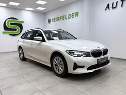 Weiß Gebraucht 2022 BMW 318 Advantage Limousine | 21.990 € (Fairer Preis)