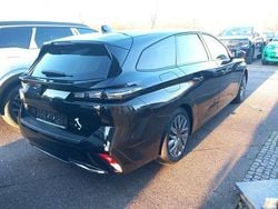 Perla nera schwarz metallic perla nera schwarz metallic Gebraucht 2024 Peugeot 308 SW Allure Kombi | 24.694 € (Fairer Preis)