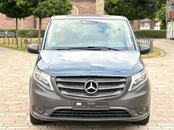 Blau Gebraucht 2015 Mercedes Vito Van / Kleinbus | 13.600 €