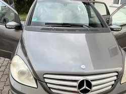 Grau Gebraucht 2008 Mercedes B180 Van / Kleinbus | 3.300 € (Fairer Preis)