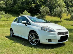 Weiß Gebraucht 2009 Fiat Grande Punto Sport Kleinwagen | 3.000 € (Fairer Preis)