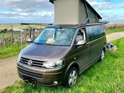 Braun Gebraucht 2013 VW T5 Comfortline Van | 30.400 €