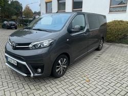 Grau Gebraucht 2021 Toyota Proace Verso Kombi | 29.000 € (Guter Preis)