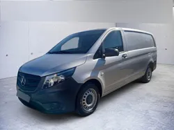 Silber Gebraucht 2019 Mercedes Vito Van / Kleinbus | 22.089 € (Etwas zu teuer)