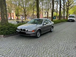 BMW 528