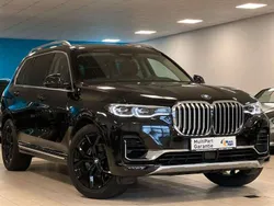 Black sapphire metallic Gebraucht 2020 BMW X7 SUV | 68.499 € (Fairer Preis)