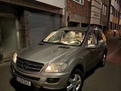 Gold Gebraucht 2006 Mercedes ML280 SUV | 6.750 € (Superpreis)