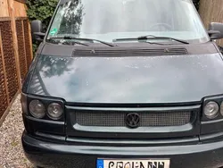 Grün Gebraucht 1995 VW T4 Van | 5.000 €