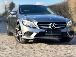 Grau Gebraucht 2020 Mercedes C300e Kombi | 19.999 € (Superpreis)