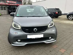 Grau Gebraucht 2016 Smart ForTwo Cabrio Brabus Cabrio | 16.600 € (Superpreis)