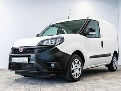 Weiß Gebraucht 2021 Fiat Doblò Van / Kleinbus | 9.840 € (Guter Preis)