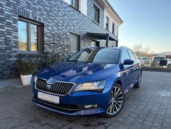 Blau Gebraucht 2017 Skoda Superb LAURIN & KLEMENT Kombi | 19.999 € (Guter Preis)