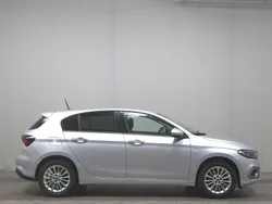 Grau Gebraucht 2021 Fiat Tipo Life Limousine | 6.980 €