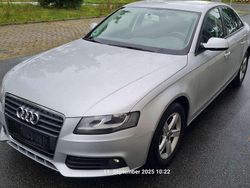 Silber Gebraucht 2009 Audi A4 Attraction Limousine | 6.500 €