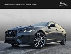 Grau Gebraucht 2024 Jaguar XF Sportbrake R-Dynamic Kombi | 47.850 € (Etwas zu teuer)