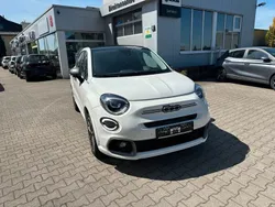 Weiß Gebraucht 2024 Fiat 500X Dolcevita SUV | 20.900 € (Superpreis)