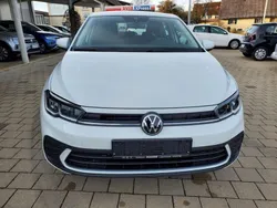 Weiß Neu 2024 VW Polo Limousine | 18.990 € (Guter Preis)