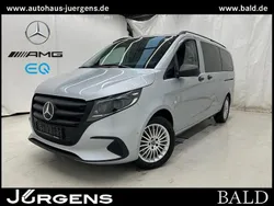 Silber hightechsilber metallic Gebraucht 2024 Mercedes Vito Van / Kleinbus | 53.900 €
