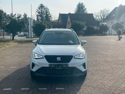 Weiß Gebraucht 2024 Seat Arona Style SUV | 21.400 € (Fairer Preis)