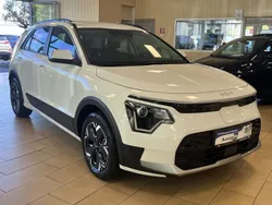 Weiß Gebraucht 2023 Kia e-Niro Edition 7 SUV | 26.940 € (Guter Preis)
