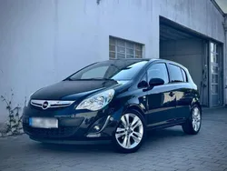 Schwarz Gebraucht 2012 Opel Corsa Edition Kleinwagen | 6.900 € (Etwas zu teuer)