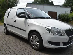 Weiß Gebraucht 2014 Skoda Roomster Kombi | 5.500 € (Guter Preis)