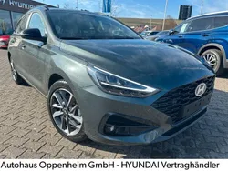 Grün Neu 2025 Hyundai i30 Advantage Kombi | 29.660 € (Etwas zu teuer)