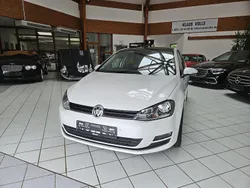 Weiß Gebraucht 2015 VW Golf VII LOUNGE Limousine | 10.850 € (Fairer Preis)