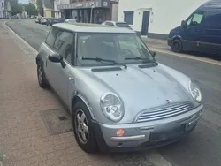 Grau Gebraucht 2002 Mini Cooper Kleinwagen | 899 €