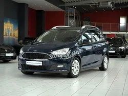 Blau Gebraucht 2017 Ford Grand C-Max Business Edition Van / Kleinbus | 10.980 € (Guter Preis)