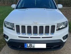 Weiß Gebraucht 2016 Jeep Compass SUV | 15.500 €