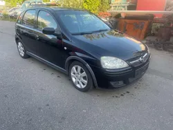 Schwarz Gebraucht 2006 Opel Corsa Limousine | 1.990 € (Etwas zu teuer)