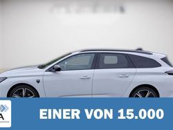 Weiß metallic Gebraucht 2024 Peugeot 308 GT Kombi | 26.110 € (Guter Preis)